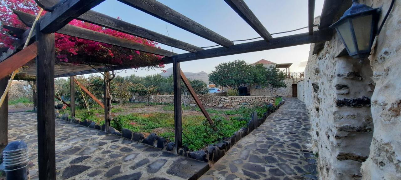 Agroturismo La Gayria Тискаманита Экстерьер фото