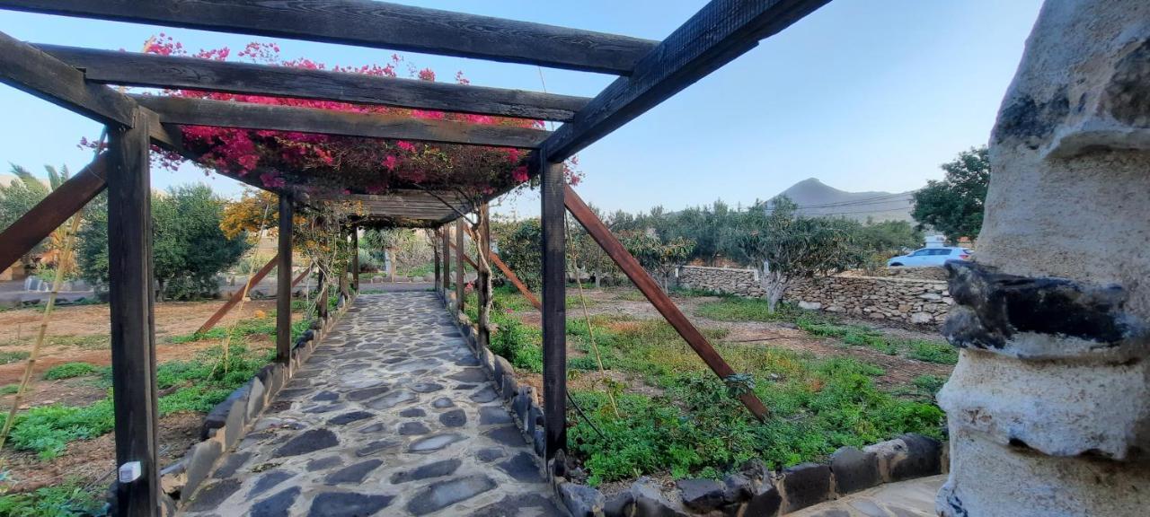 Agroturismo La Gayria Тискаманита Экстерьер фото