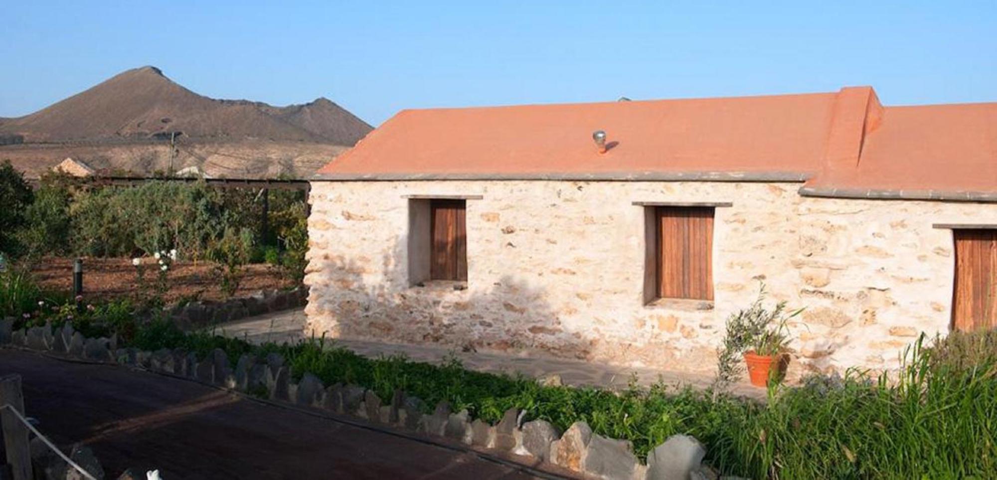 Agroturismo La Gayria Тискаманита Экстерьер фото